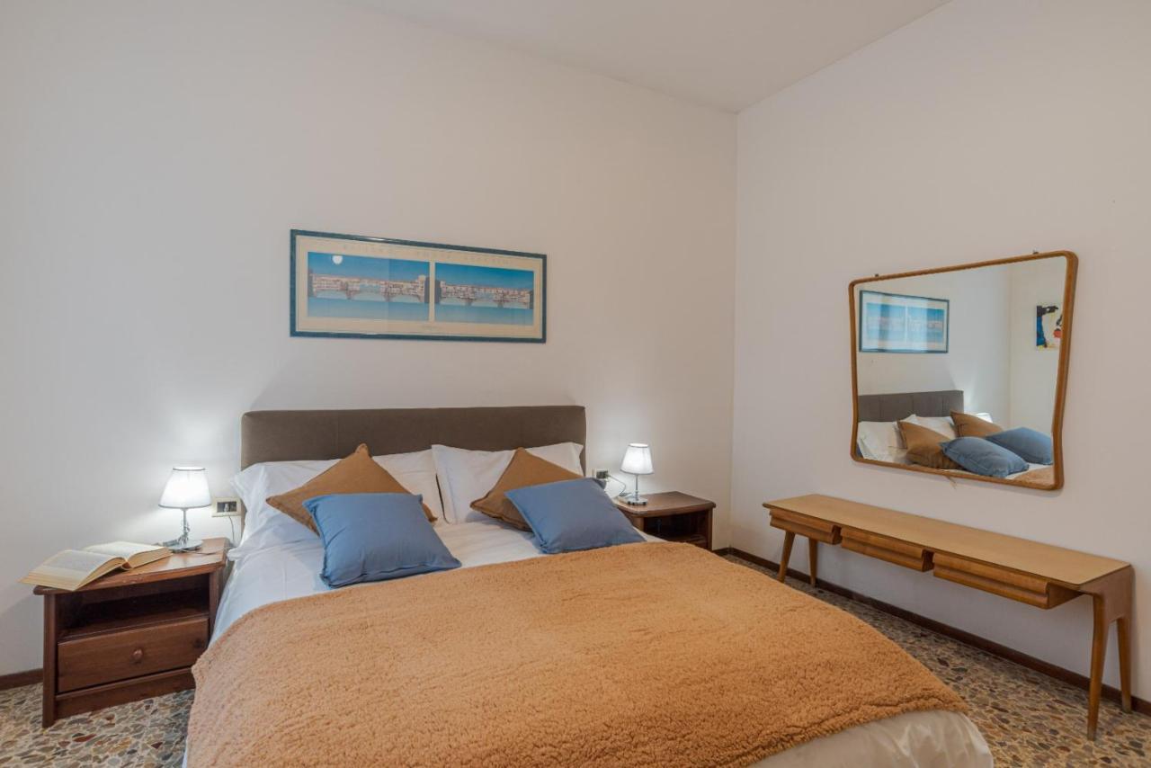 Lovely & Quiet Apartment - With Balcony & Parking Como Dış mekan fotoğraf